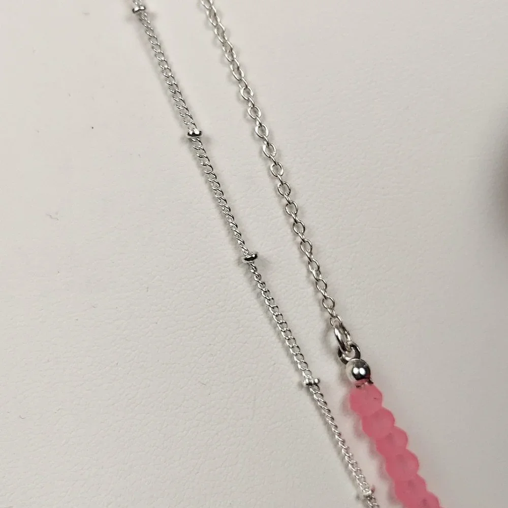 💖💖NIB AVON 2 TIER SILVER TONE SAND DOLLAR NECKLACE AND EARRING SET (PINK)